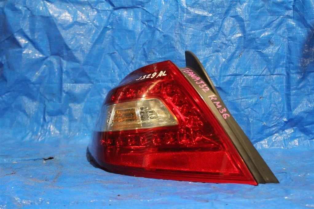 Б.у. фонарь наружный NISSAN TEANA J32 NISSAN TEANA J32 VQ25 2008