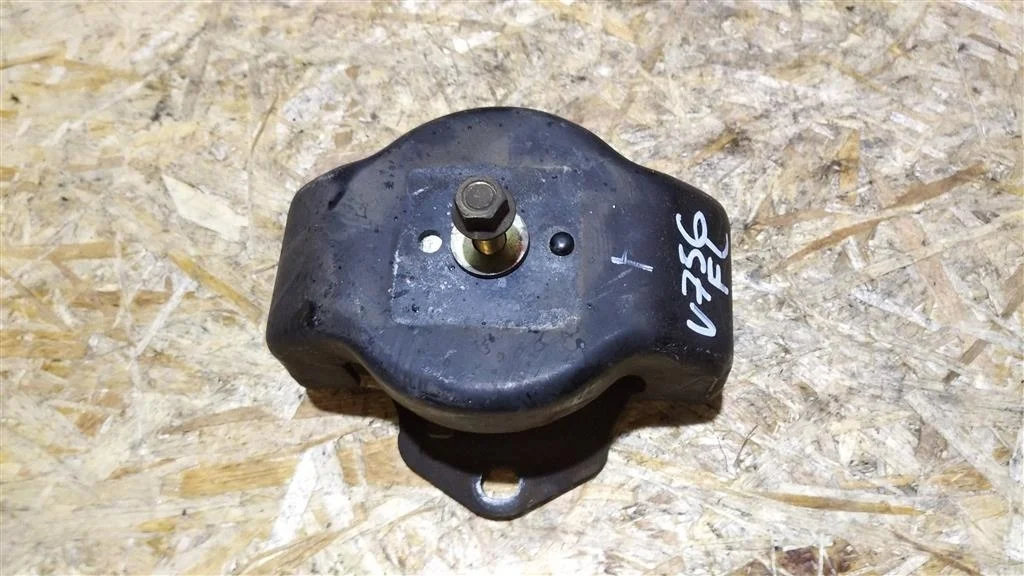 Б.у. опора двигателя MITSUBISHI PAJERO V75W MITSUBISHI PAJERO V75W 6G74 2000