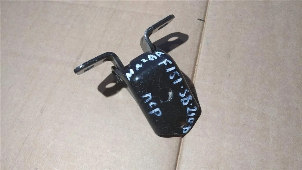 Б.у. петля двери MAZDA MAZDA 3 BL MAZDA MAZDA 3 BL  2009-