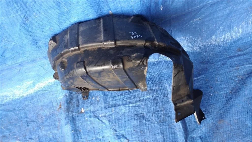 Б.у. подкрылок SUZUKI SX4 YA11S SUZUKI SX4 YA11S M15A 2007