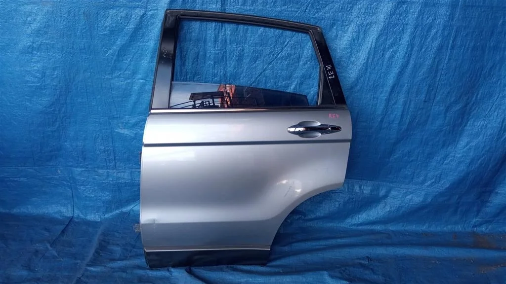 Б.у. дверь HONDA CR-V RE HONDA CR-V RE K24A