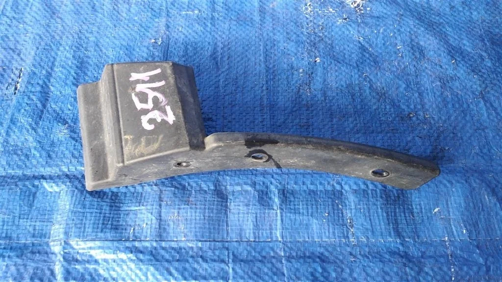 Б.у. брызговик NISSAN MURANO Z51 NISSAN MURANO Z51 QR25DE 2009