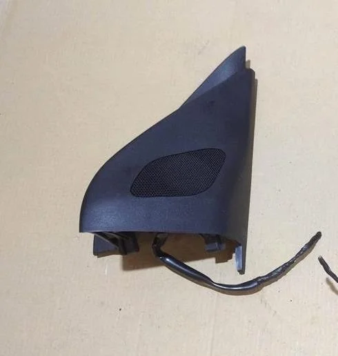 Б.у. крышка зеркала внутренняя MITSUBISHI OUTLANDER XL CW4W MITSUBISHI OUTLANDER XL CW4W 4B11 2010