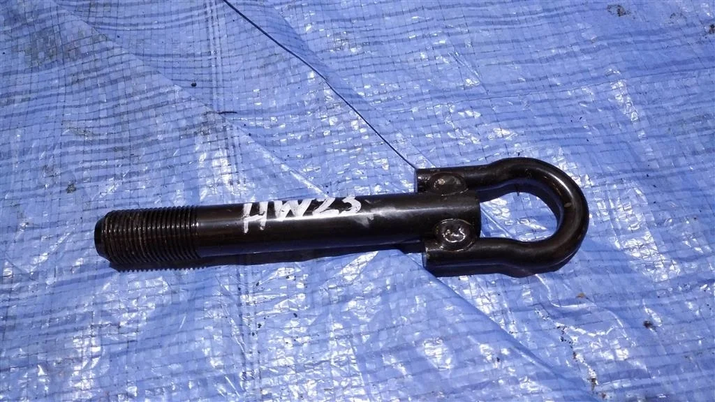 Б.у. крюк буксировочный TOYOTA PRIUS NHW20 TOYOTA PRIUS NHW20 1NZ 2005