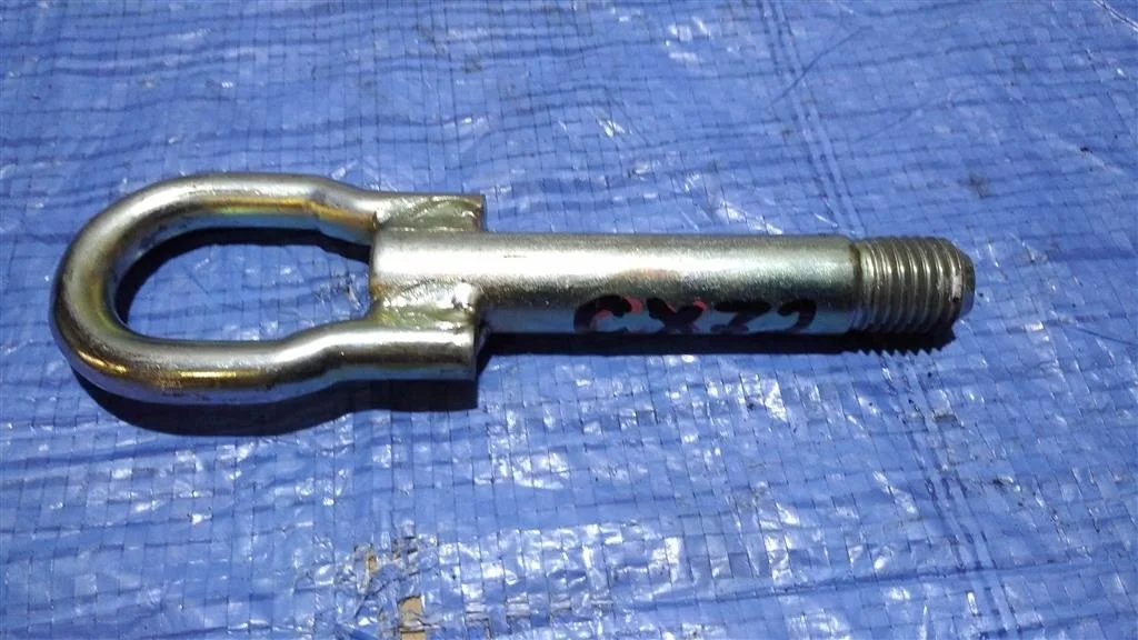 Б.у. крюк буксировочный MAZDA CX7 ER8 MAZDA CX7 ER8 L3