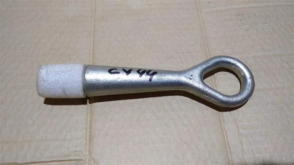 Б.у. крюк буксировочный MITSUBISHI LANCER CY4A MITSUBISHI LANCER CY4A 4B11