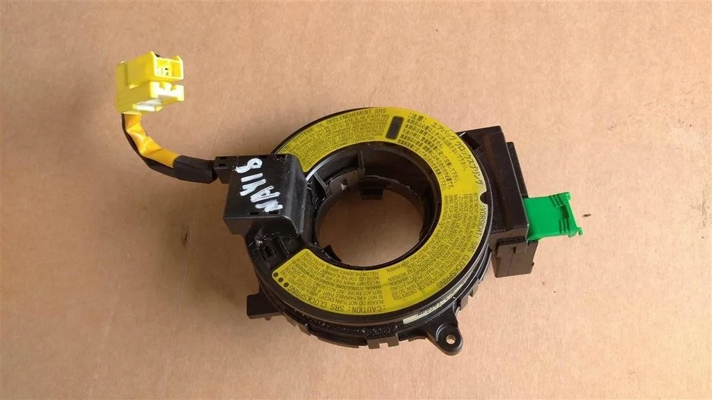 Б.у. шлейф рулевой MITSUBISHI GRANDIS NA4W MITSUBISHI GRANDIS NA4W 4G69 2004