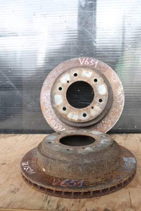 Б.у. диск тормозной (пара) MITSUBISHI PAJERO V65W MITSUBISHI PAJERO V65W 6G74GDI 2001