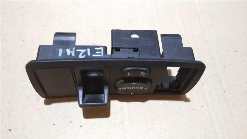 Б.у. блок управления зеркалами TOYOTA COROLLA E120 TOYOTA COROLLA E120  2001-2007