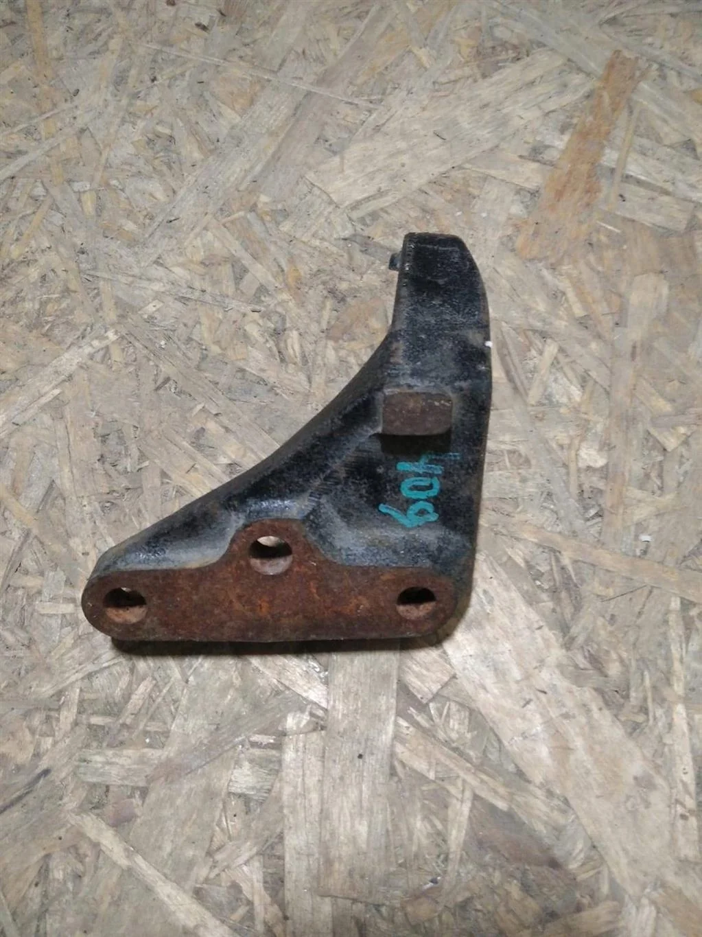 Б.у. кронштейн опоры двигателя TOYOTA CAMRY V40 ACV40 TOYOTA CAMRY V40 ACV40 2AZ 2007