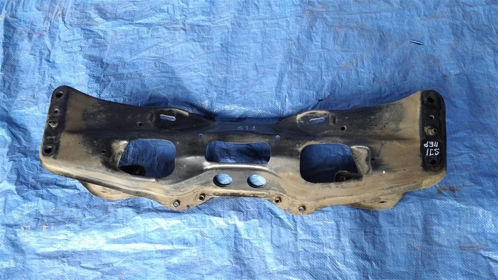 Б.у. балка под двс SUBARU FORESTER S13 SUBARU FORESTER S13 FB20A 2015