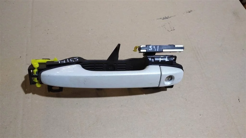 Б.у. ручка двери SUBARU FORESTER S13 SUBARU FORESTER S13 FB20A 2015