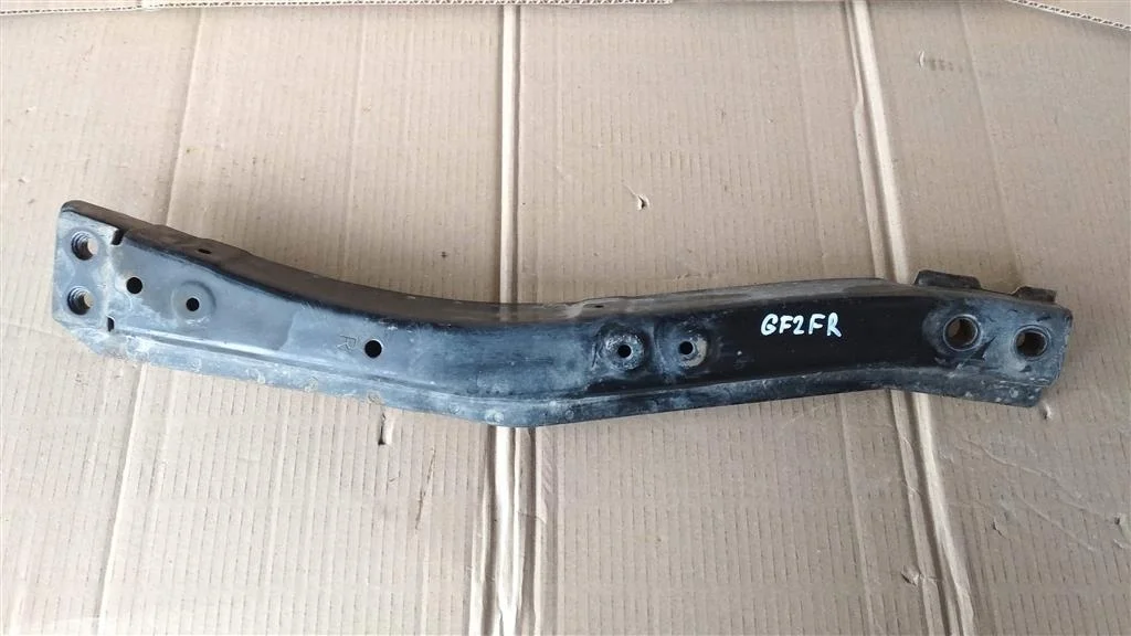 Б.у. усилитель лонжерона MITSUBISHI OUTLANDER GF2W MITSUBISHI OUTLANDER GF2W 4B11 2017