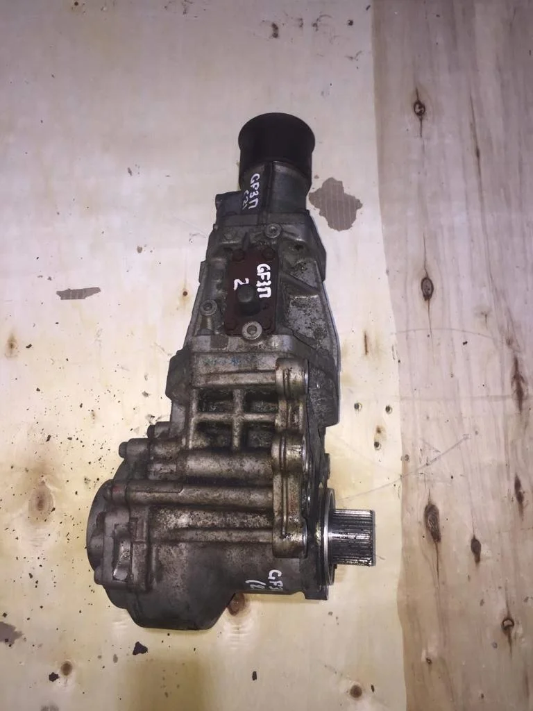 Б.у. раздаточная коробка MITSUBISHI OUTLANDER XL CW6W MITSUBISHI OUTLANDER XL CW6W 6B31 2009