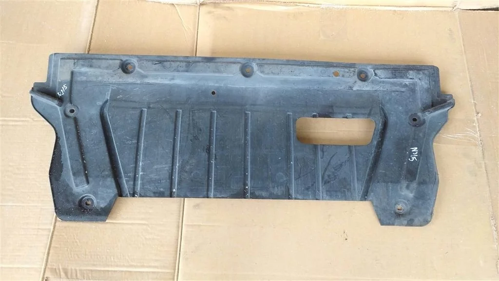 Б.у. защита двигателя пластиковая NISSAN QASHQAI J10 NISSAN QASHQAI J10 MR20DE 2007