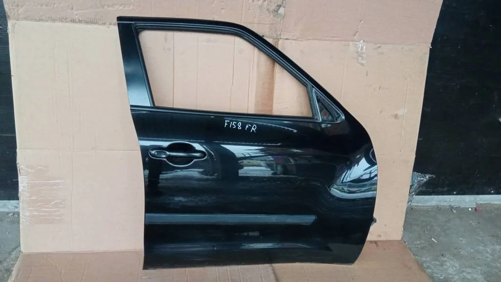 Б.у. дверь NISSAN JUKE F15E NISSAN JUKE F15E HR16 2011