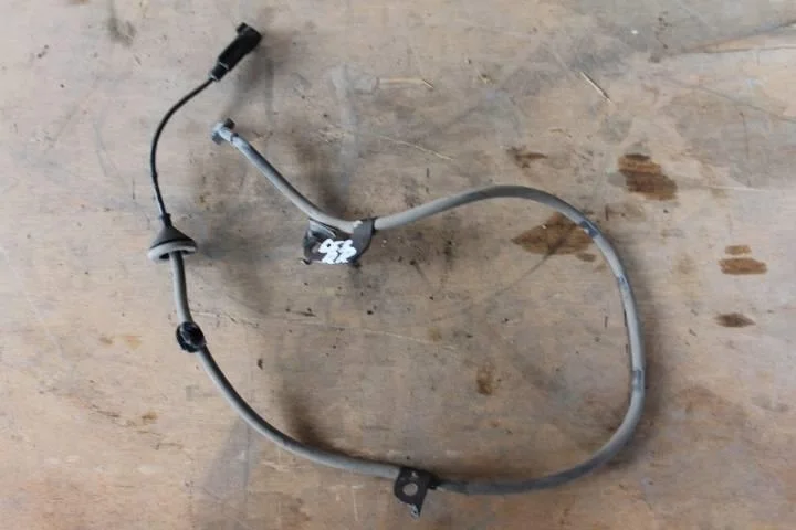 Б.у. датчик abs MITSUBISHI OUTLANDER GF3W MITSUBISHI OUTLANDER GF3W 4B11 2015