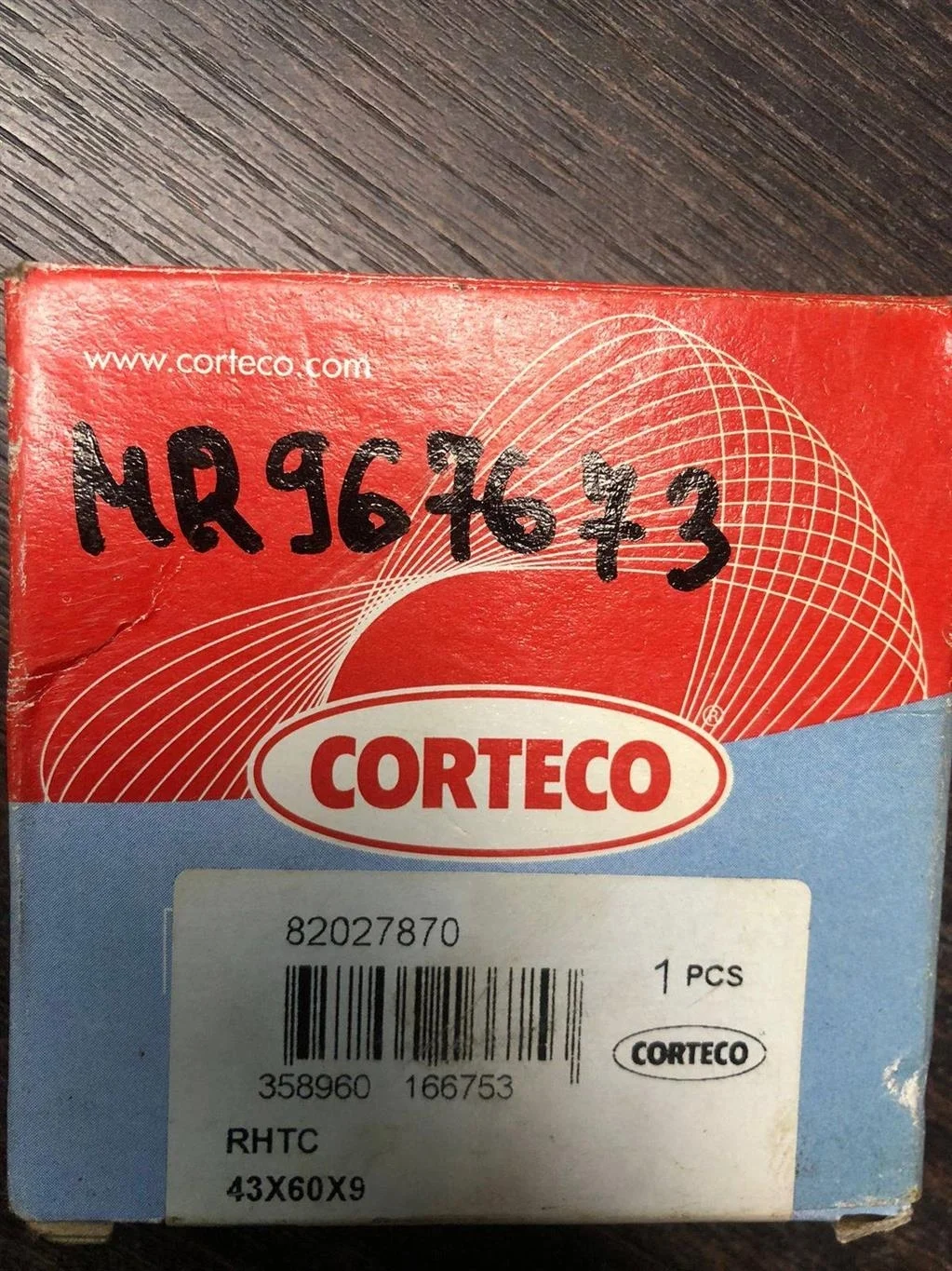 Б.у. сальник MITSUBISHI mitsubishi MITSUBISHI mitsubishi