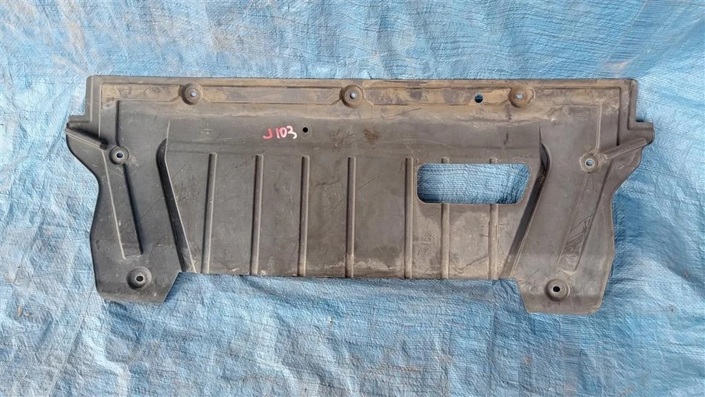 Б.у. защита двигателя пластиковая NISSAN QASHQAI J10 NISSAN QASHQAI J10 MR20DE 2007