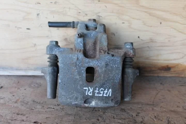 Б.у. суппорт MITSUBISHI PAJERO V75W MITSUBISHI PAJERO V75W 6G74 2001