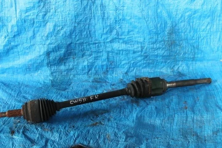 Б.у. привод MITSUBISHI OUTLANDER XL CW5W MITSUBISHI OUTLANDER XL CW5W 4B11 2006