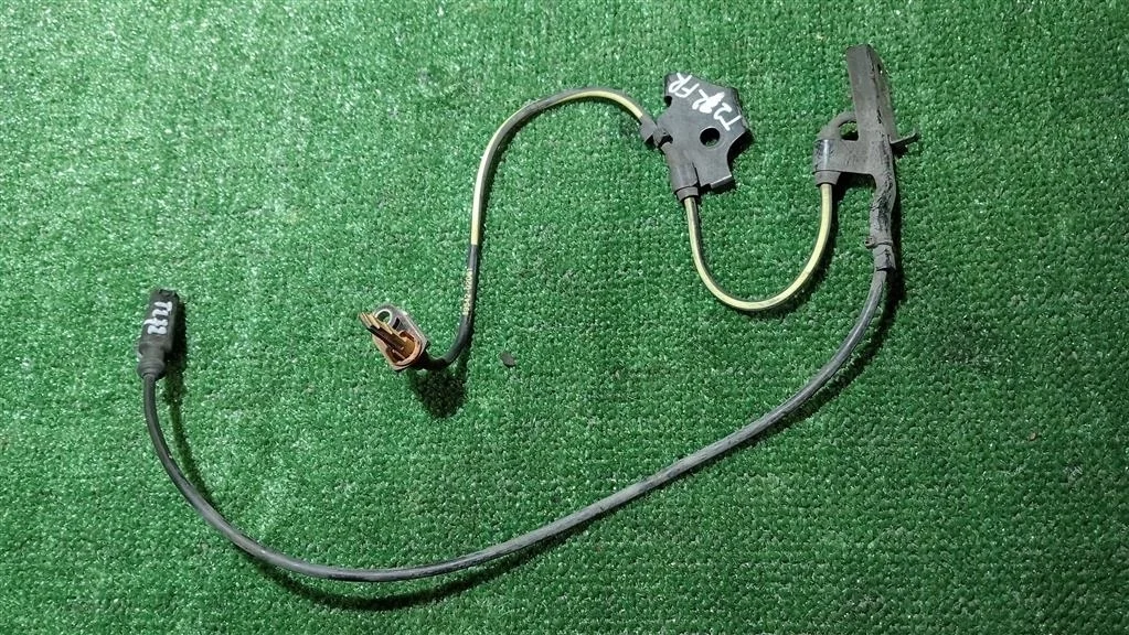 Б.у. датчик abs TOYOTA AVENSIS ZRT270 TOYOTA AVENSIS ZRT270 3ZRFAE 2011