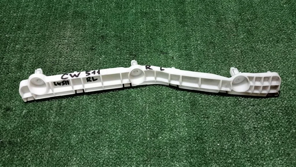 Б.у. крепление бампера зад MITSUBISHI OUTLANDER XL CW5W MITSUBISHI OUTLANDER XL CW5W 4B11 2006