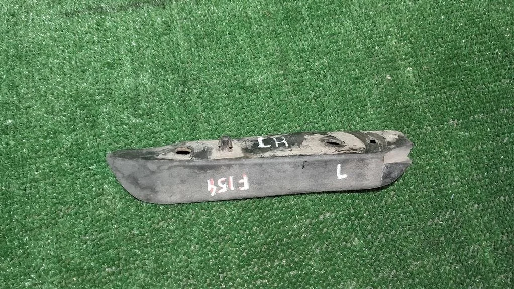 Б.у. брызговик на бампер NISSAN JUKE F15E NISSAN JUKE F15E HR16 2015