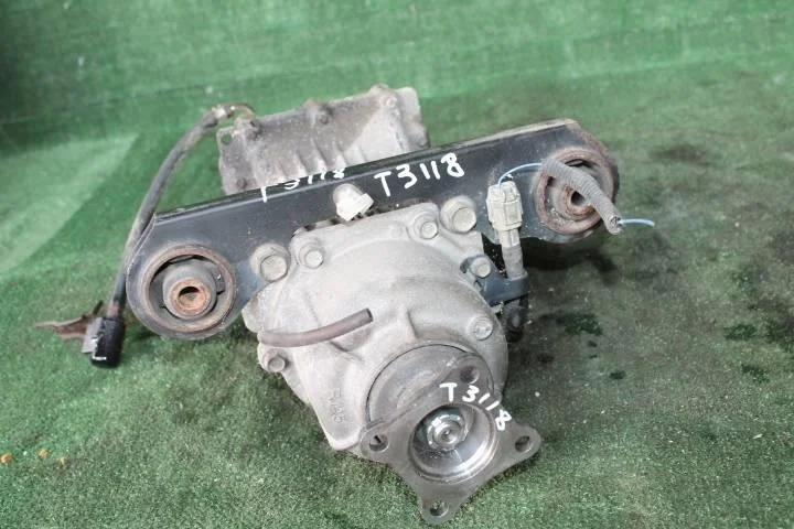 Б.у. редуктор NISSAN X-TRAIL T31 NISSAN X-TRAIL T31 MR20 2008