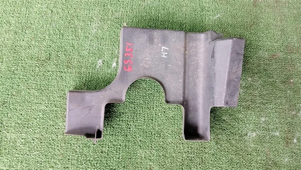 Б.у. пыльник двигателя LEXUS GS350 GRS191 LEXUS GS350 GRS191 2GRFSE 2005