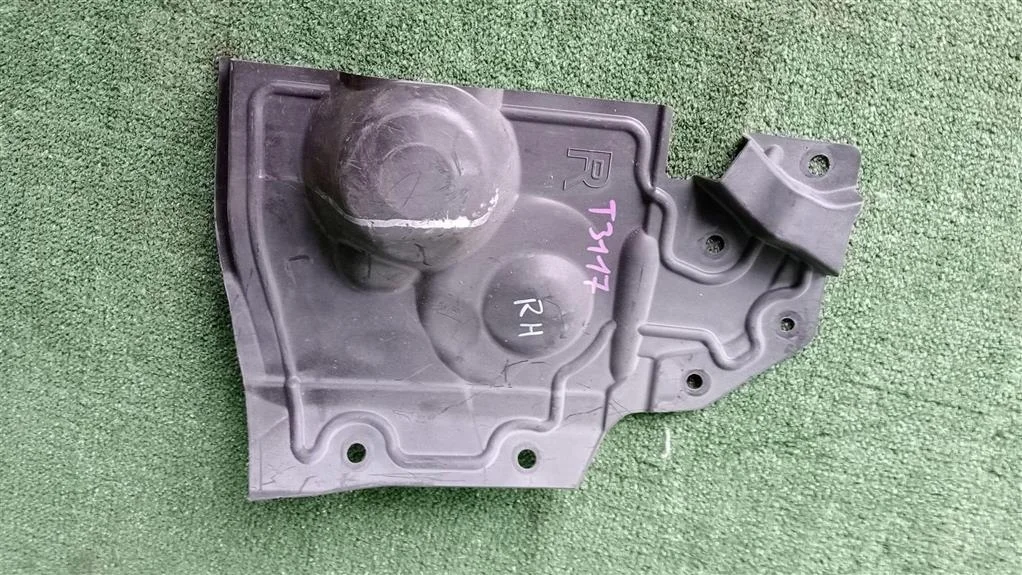 Б.у. пыльник двигателя NISSAN X-TRAIL T31 NISSAN X-TRAIL T31 QR25 2007