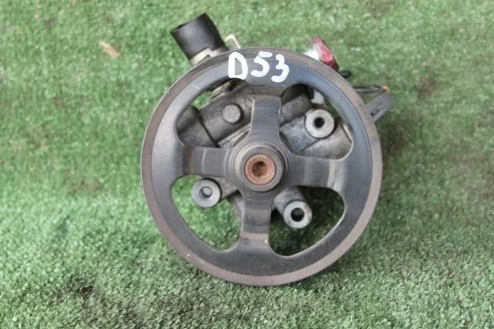 Б.у. насос гидроусилителя MITSUBISHI Delica D5 CV MITSUBISHI Delica D5 CV 4B11 2011