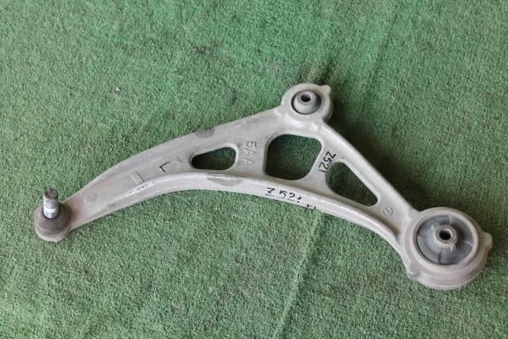 Б.у. рычаг NISSAN MURANO Z52 NISSAN MURANO Z52 VQ35 2019