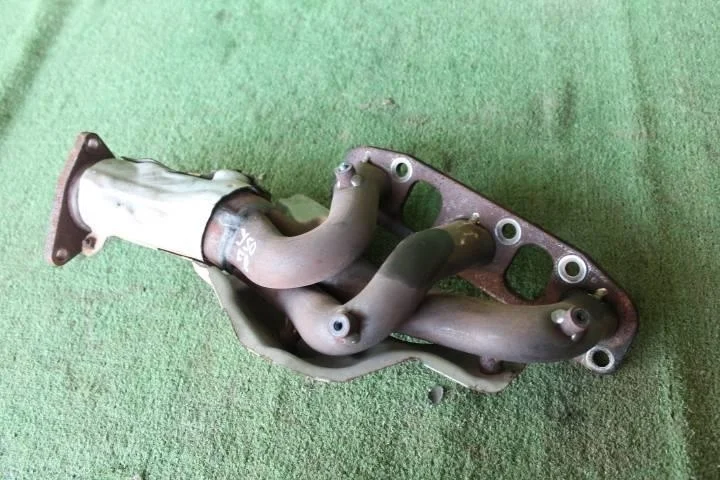 Б.у. коллектор выпускной INFINITI QX50 J50 INFINITI QX50 J50 VQ37VHR 2010