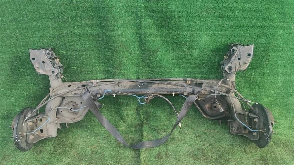 Б.у. балка NISSAN JUKE F15E NISSAN JUKE F15E 1.6 2012