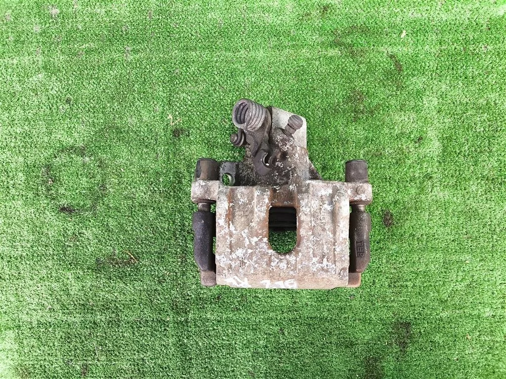 Б.у. суппорт MAZDA MAZDA 3 BL MAZDA MAZDA 3 BL 1.6 2009