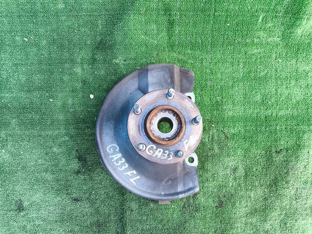 Б.у. кулак поворотный MITSUBISHI ASX GA3W MITSUBISHI ASX GA3W 1.8 2010