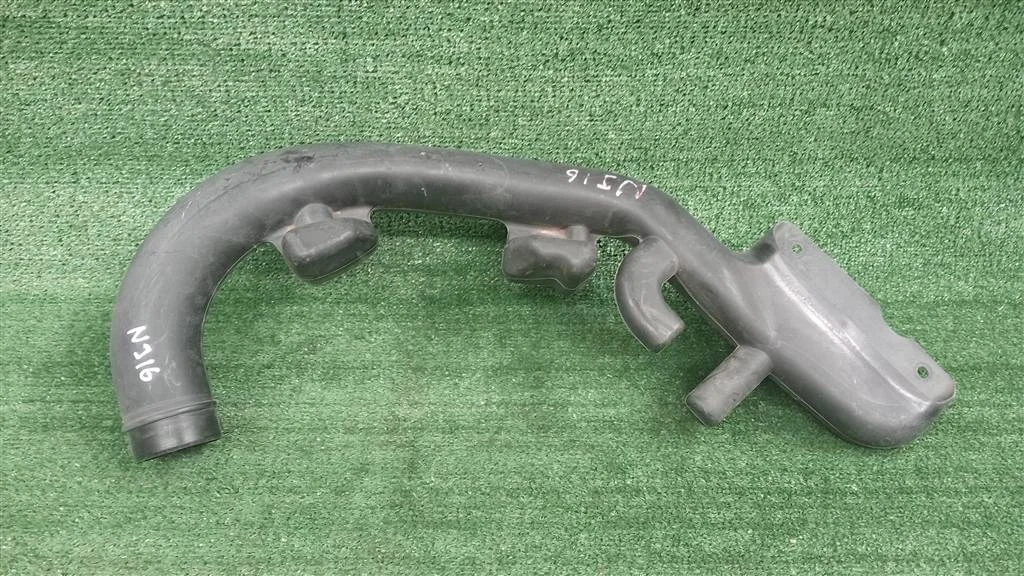 Б.у. воздухозаборник NISSAN QASHQAI J10 NISSAN QASHQAI J10 2.0 2007