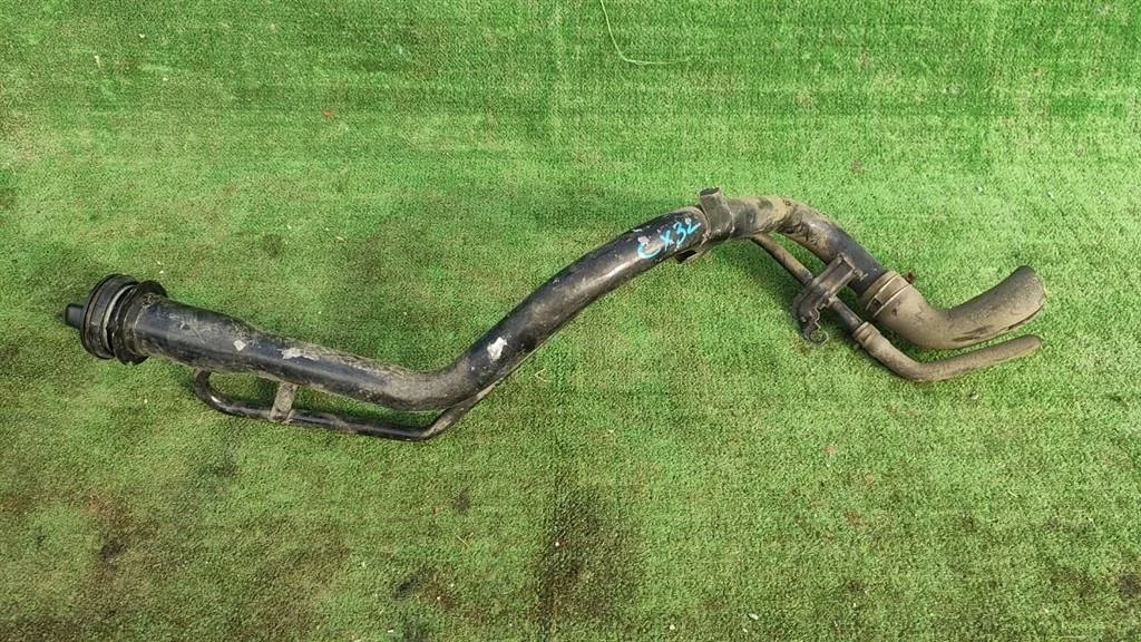 Б.у. горловина топливного бака MITSUBISHI LANCER CX3A MITSUBISHI LANCER CX3A 1.8 2011