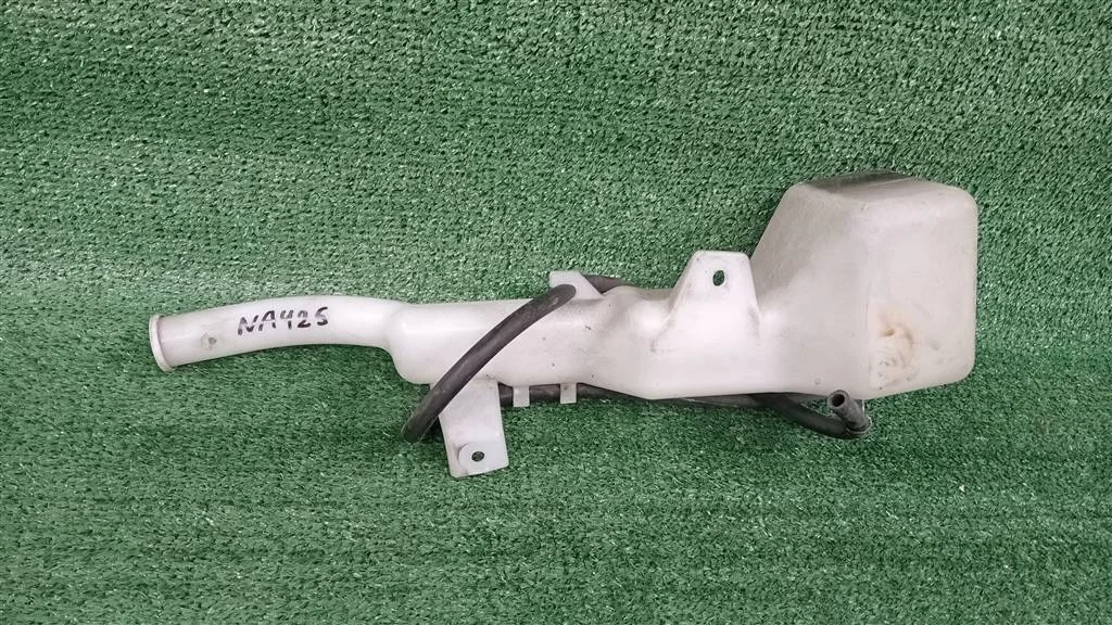 Б.у. бачок расширительный MITSUBISHI GRANDIS NA4W MITSUBISHI GRANDIS NA4W 4G69 2003