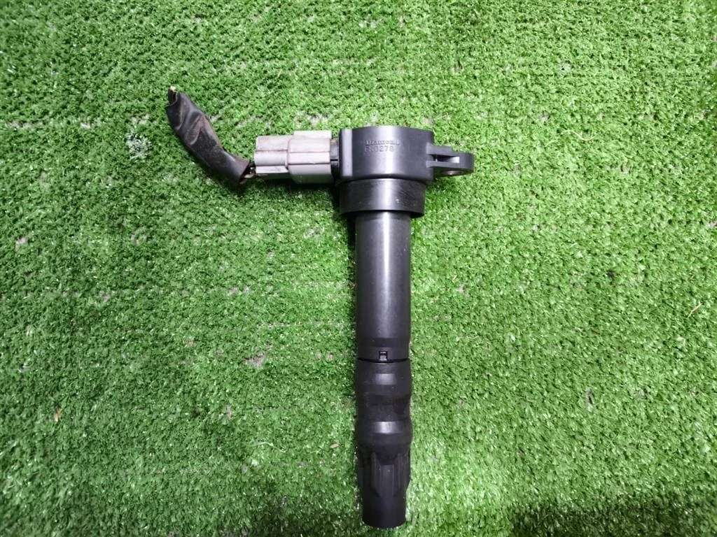 Б.у. катушка зажигания MITSUBISHI GRANDIS NA4W MITSUBISHI GRANDIS NA4W 2.4 2005