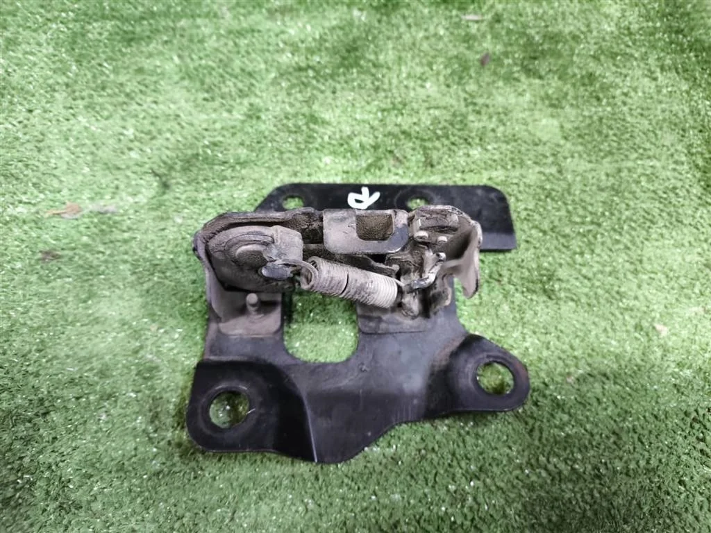 Б.у. замок капота INFINITI QX70 S51 INFINITI QX70 S51 5.0 2008