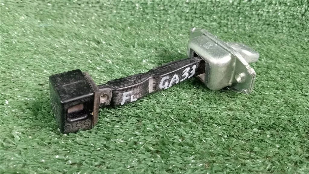 Б.у. ограничитель двери MITSUBISHI ASX GA3W MITSUBISHI ASX GA3W 1.8 2010