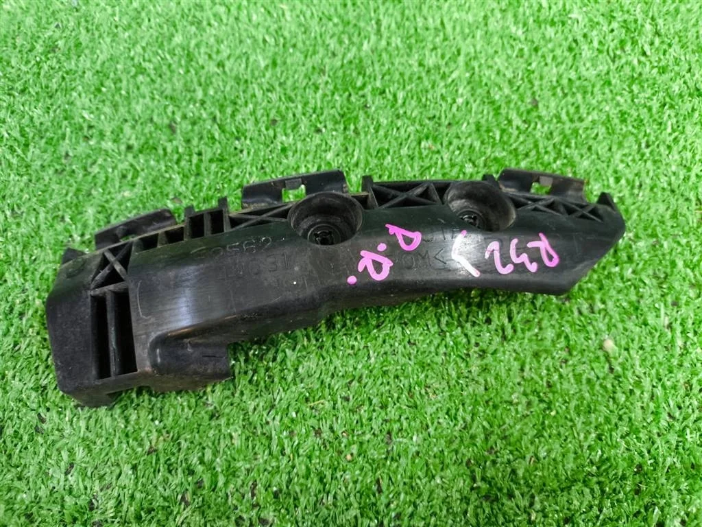 Б.у. крепление бампера зад TOYOTA RAV4 ACA30 TOYOTA RAV4 ACA30 2AZ-FE 2008