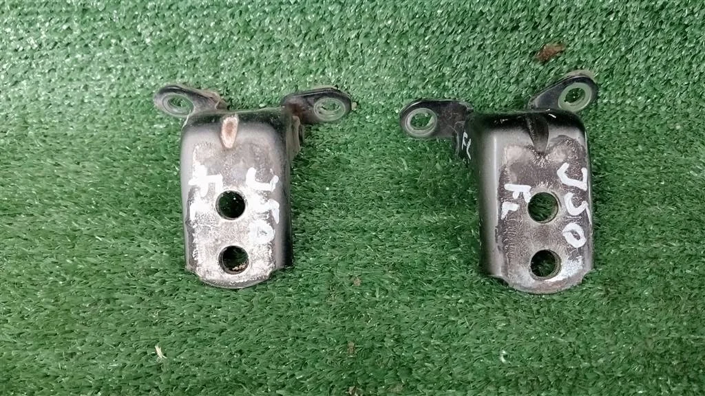 Б.у. петля двери INFINITI QX50 J50 INFINITI QX50 J50 VQ37VHR 2010