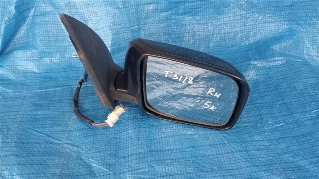 Б.у. зеркало (праворуль) NISSAN X-TRAIL T31 NISSAN X-TRAIL T31 MR20 2008