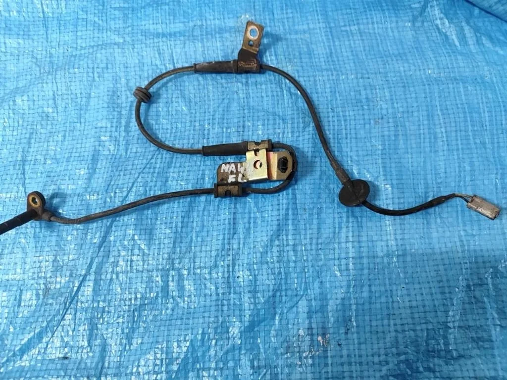 Б.у. датчик abs MITSUBISHI GRANDIS NA4W MITSUBISHI GRANDIS NA4W 4G69 2003