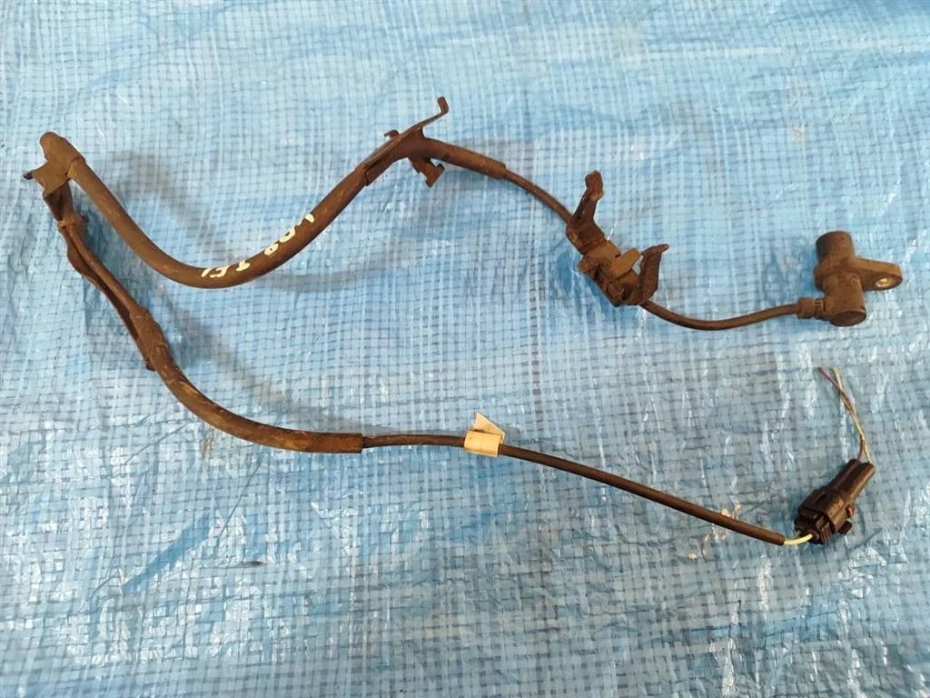 Б.у. датчик abs TOYOTA CAMRY V40 ACV40 TOYOTA CAMRY V40 ACV40 2.4 2011