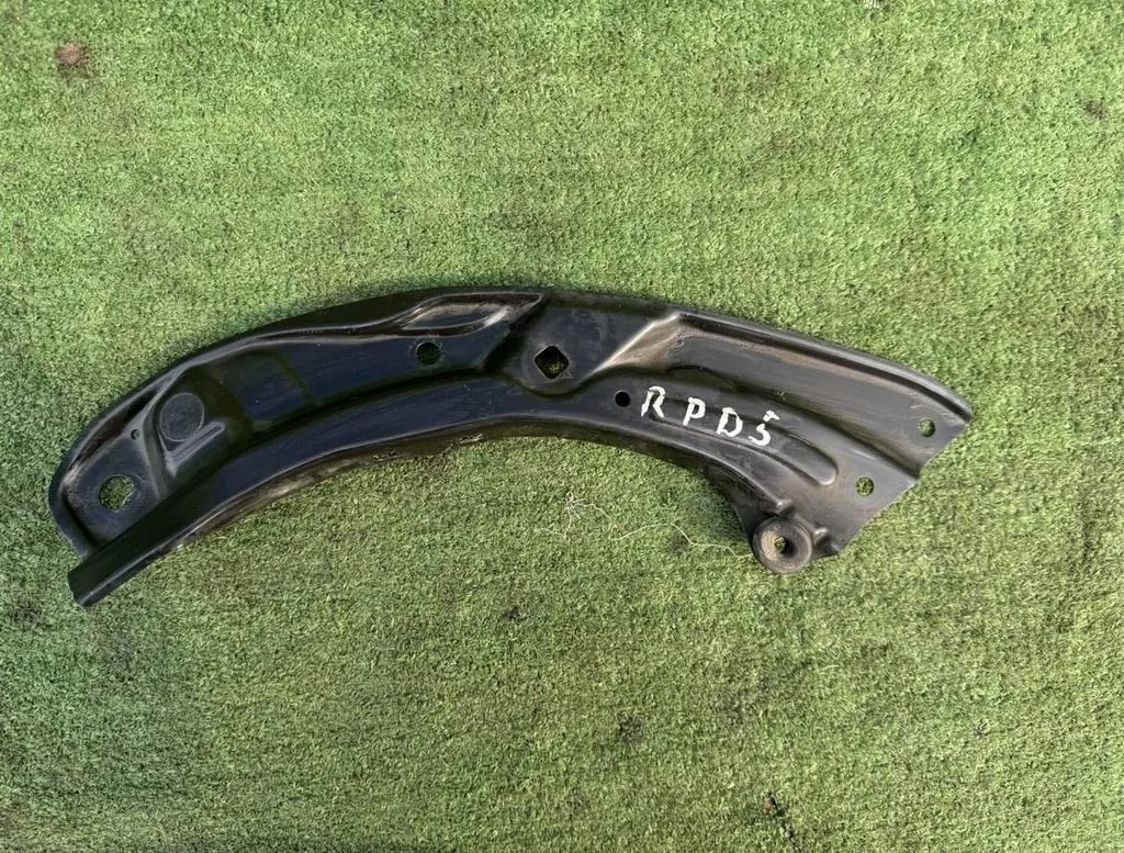 Б.у. кронштейн крепления фары SKODA RAPID SKODA RAPID