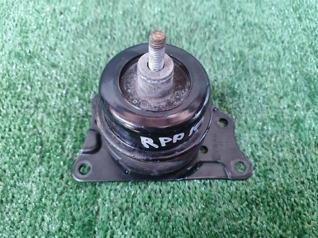 Б.у. опора двигателя SKODA RAPID SKODA RAPID  CWVB